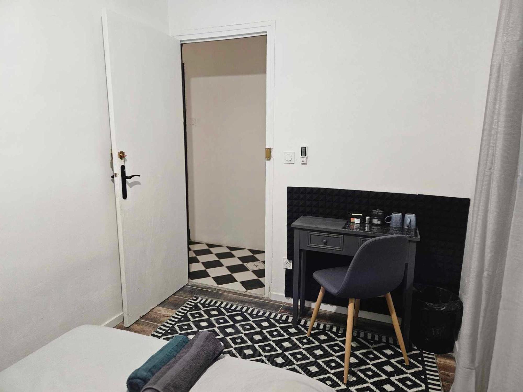 Bed and Breakfast Av De Bordeaux Narbona Exterior foto